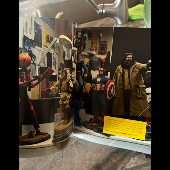 Inside The Studio - The Sideshow Collectibles Studio Book - Figures Art Creators - Picture 11 of 16